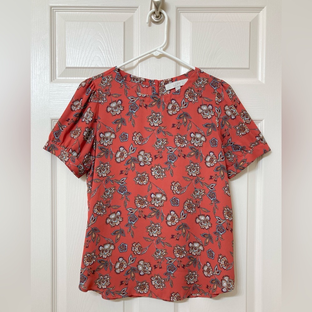 LOFT Orange Floral Crew Neck Button Back Blouse Top Small Corporate Boho Office